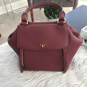 TORY BURCH NEW HALF MOONBEAM Satchel